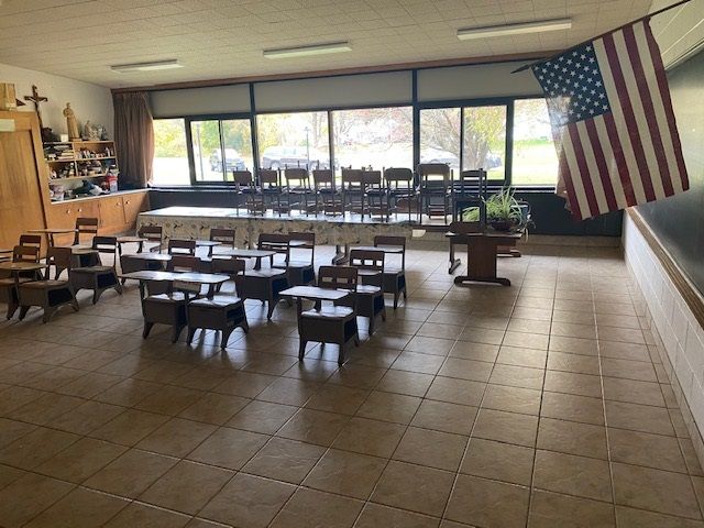 45 MacArthur Dr, Schenectady, NY 12302